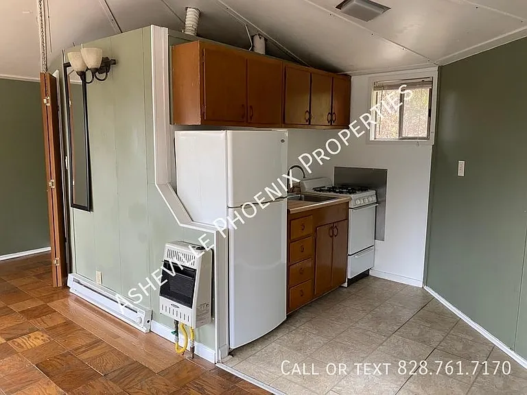 25 Howland Rd #R8 — Photo 6