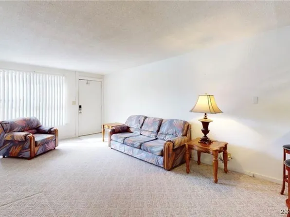 1098 Passover Rd #206A, Osage Beach, MO 65065