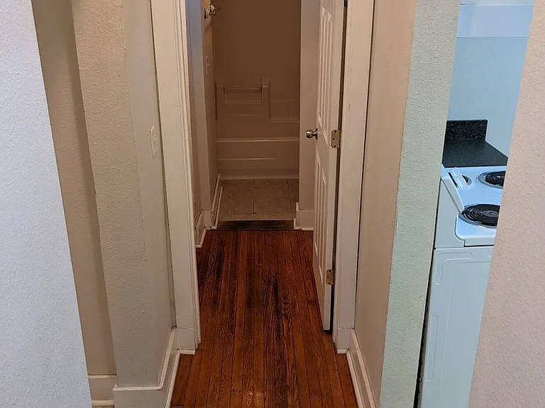 404 W Springfield Ave — Photo 16