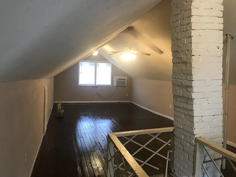 big attic room in the 2nd floor with its own ac/heat