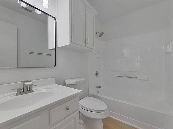 4th image of 1312 Pepperfield Ct