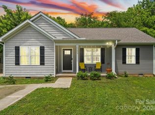 109 Church St, Mount Holly, NC 28120