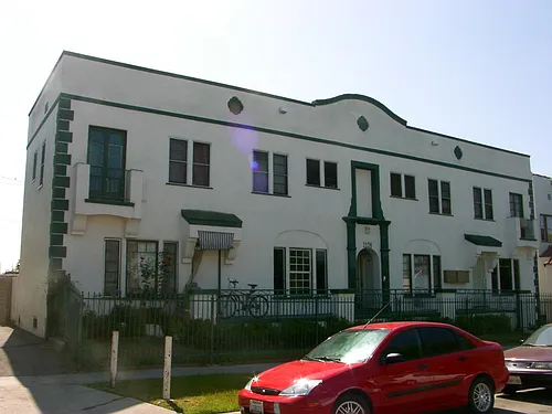 1128 N New Hampshire Ave #1 Photo 1