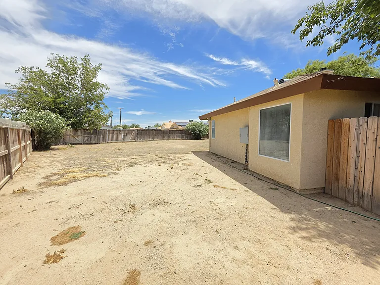 21741 Adler Dr — Photo 30