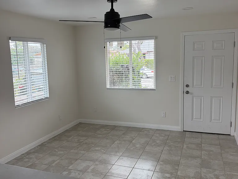11156 S Grevillea Ave #A — Photo 2