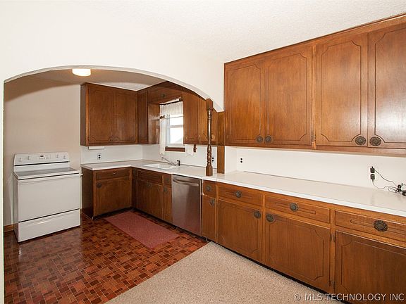 5th image of 541 S 78th East Ave