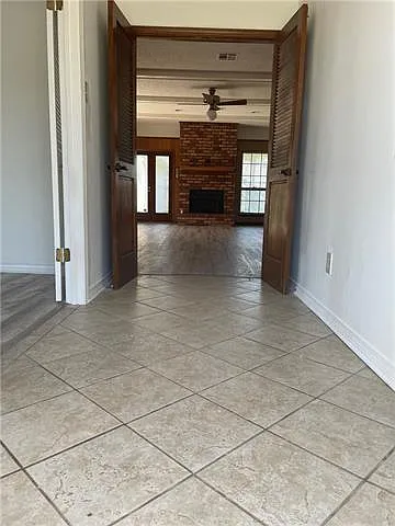 4 bed, 2.0 bath, 2168 sqft, $2,200 — Photo 3