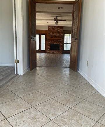 3rd image of 617 Meursault Dr