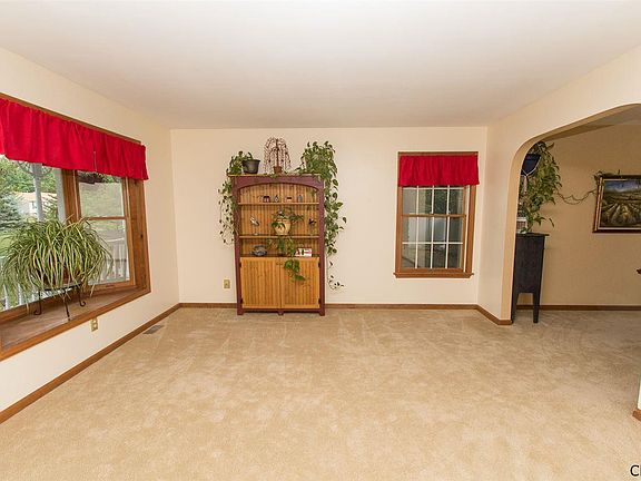 5th image of 105 Schuyler Heights Dr