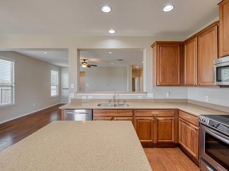 117 Brittany Ln — Photo 10