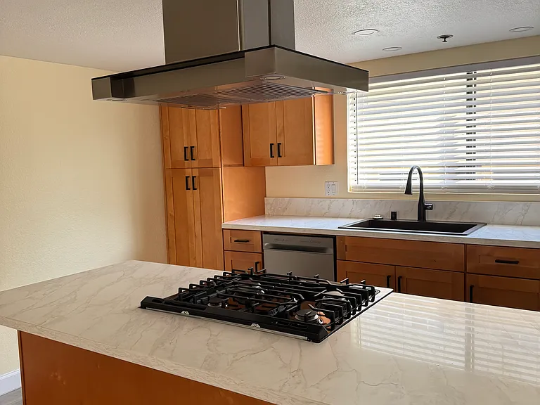 11811 Avon Way #4 — Photo 21