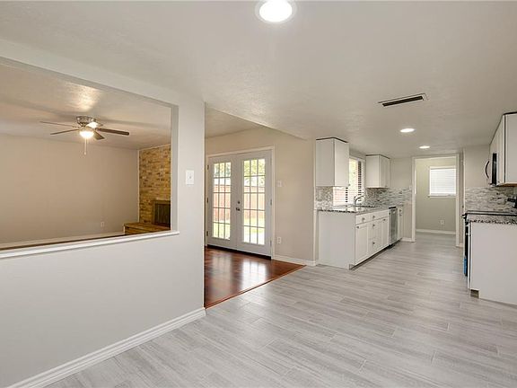 4th image of 5012 Stanley Dr