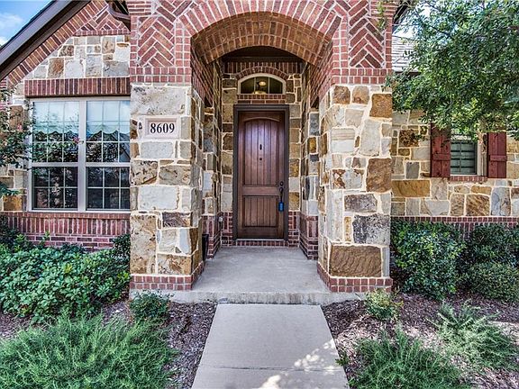 3rd image of 8609 Grassland Dr