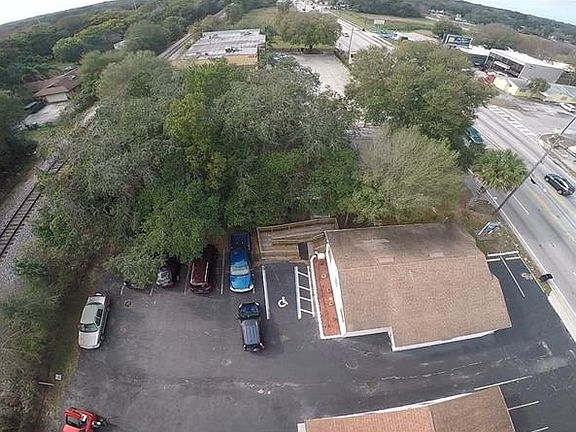 3rd image of 1452 W Busch Blvd