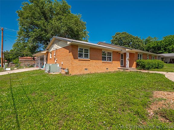3rd image of 1501 E Seminole Ave