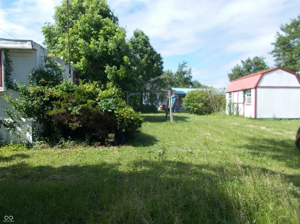 320 N 7th St, North Vernon, IN 47265