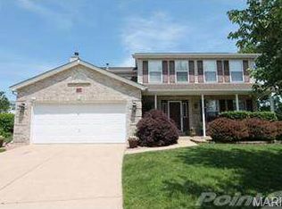 857 Carriage Cove Ct, Saint Charles, MO