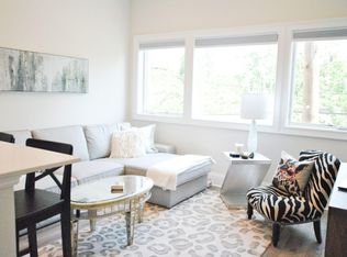 Park Place, Huntington, NY 11743