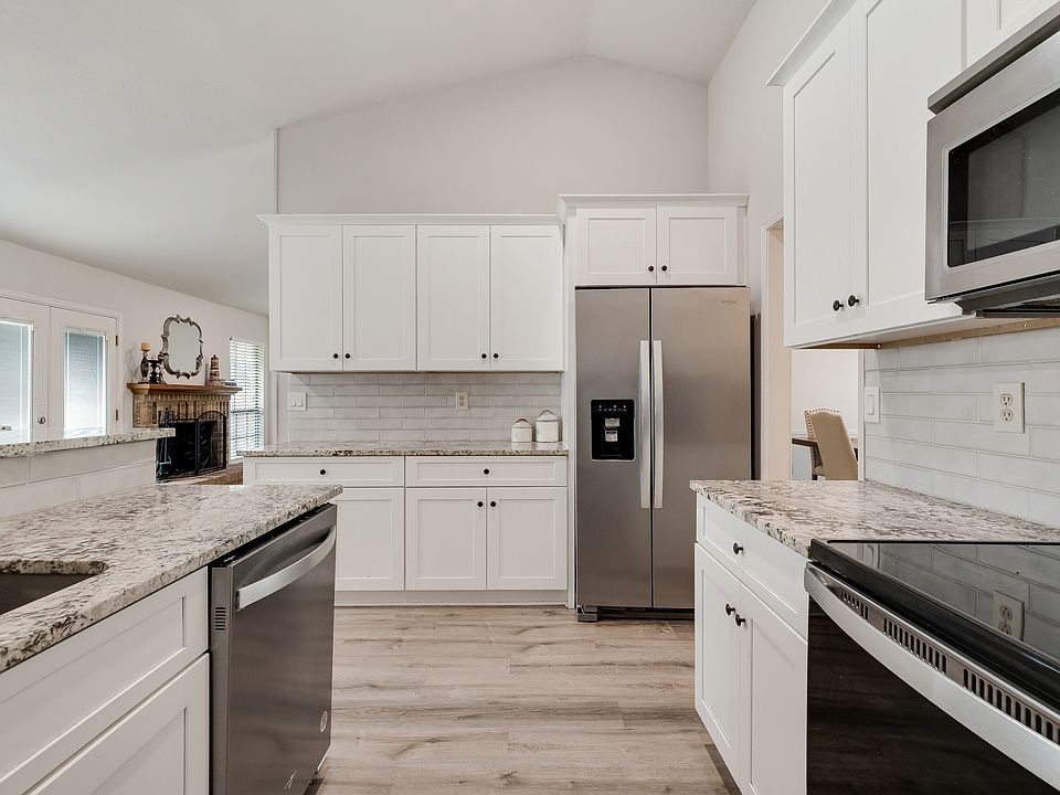 Welcome to 4423 Santa Cruz Lane in McKinney!