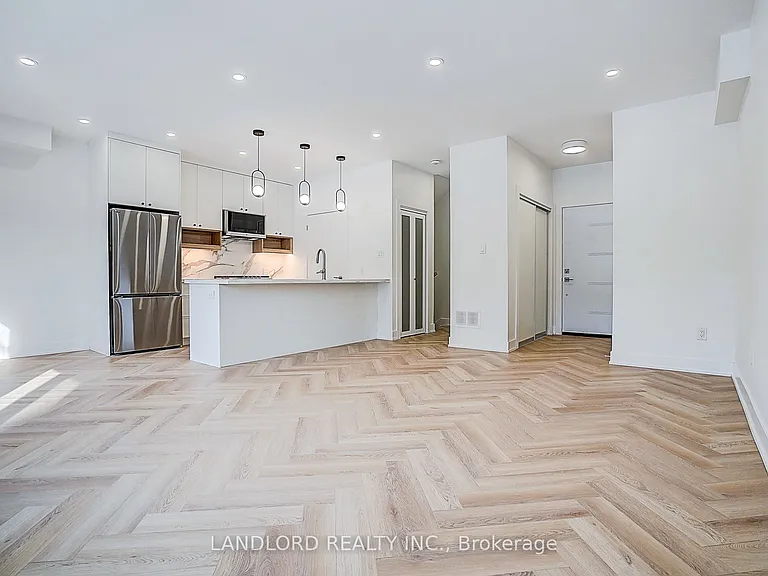 1146 Broadview Ave #4 — Photo 14
