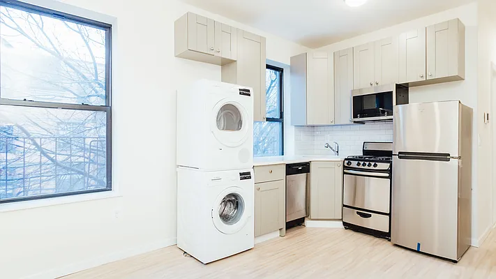 Rented by Nooklyn NYC LLC | media 27