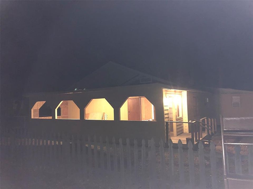 1st image of 622 Oak Valley Ln