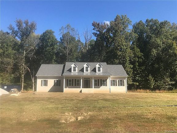 2nd image of 1038 Holly Stone Dr