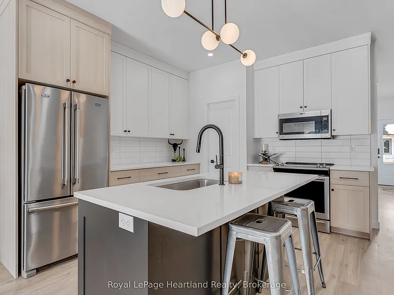 20 Silver Creek Rd — Photo 8