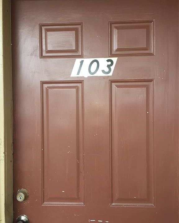1st image of 4710 Airport Blvd #103