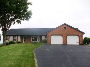 3901 White Oak Rd, Paradise, PA 17562