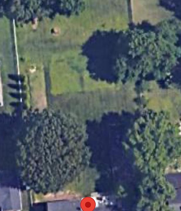 2nd image of 104 Cann Rd