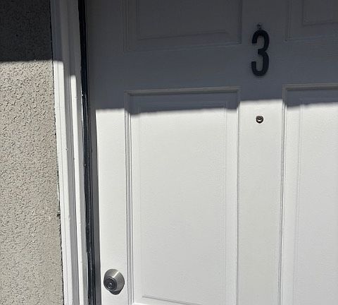 2nd image of 5302 Cartwright Ave APT 3