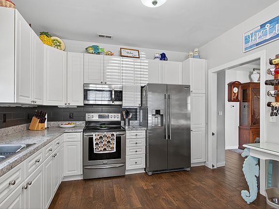 3rd image of 2173 Catworth Dr