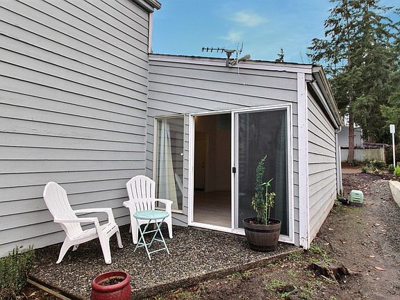 5th image of 12510 SE 42nd St