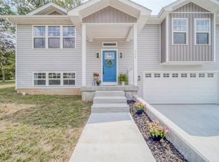 304 Mossman Ln, Rolla, MO 65401