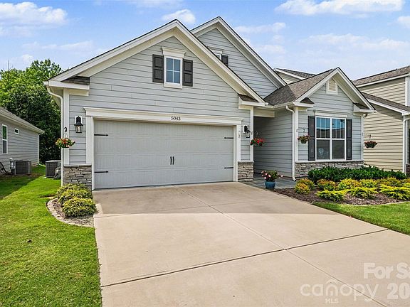 3rd image of 5043 Antebellum Dr