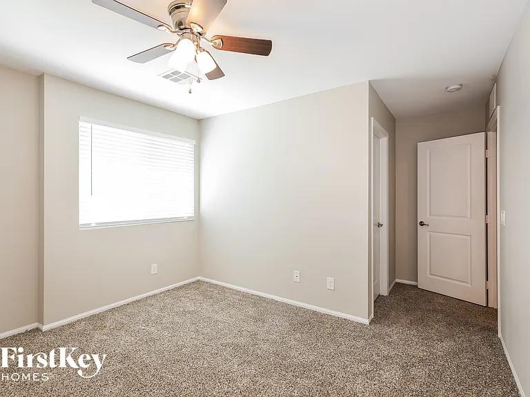 5616 Salt Rock St — Photo 12
