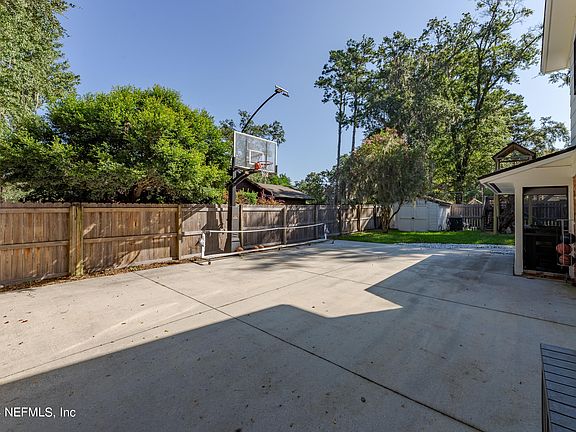 4th image of 3861 WAYLAND Street