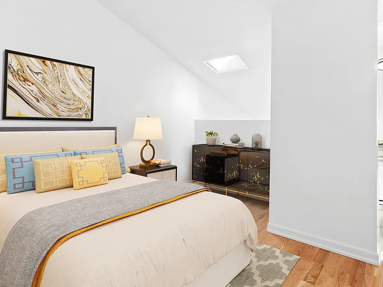 134 E 22nd St #604 — Photo 4