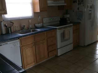 1 Queens Ct, Wilmington, DE 19808