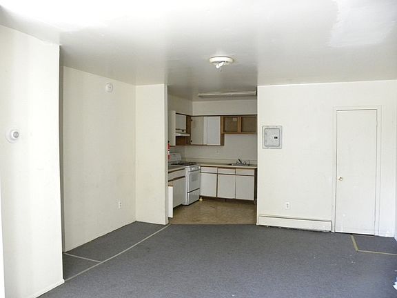 5th image of 281 Grand St