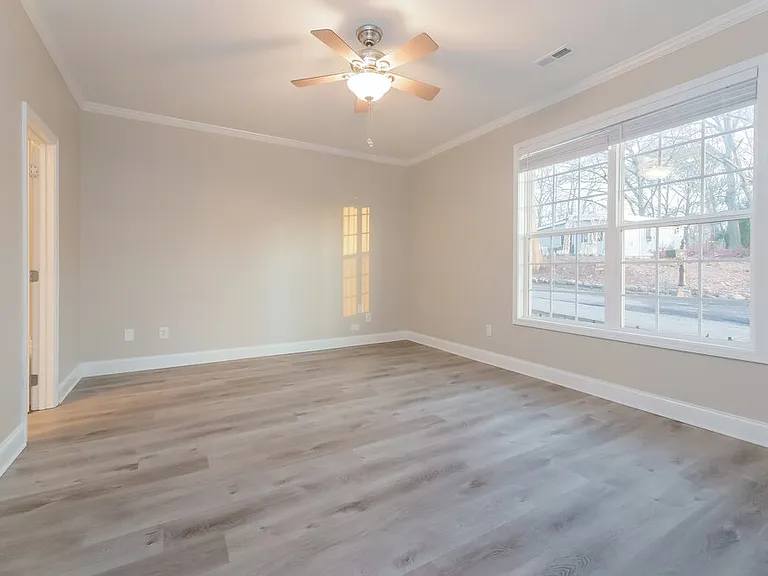 120 Carver St — Photo 10