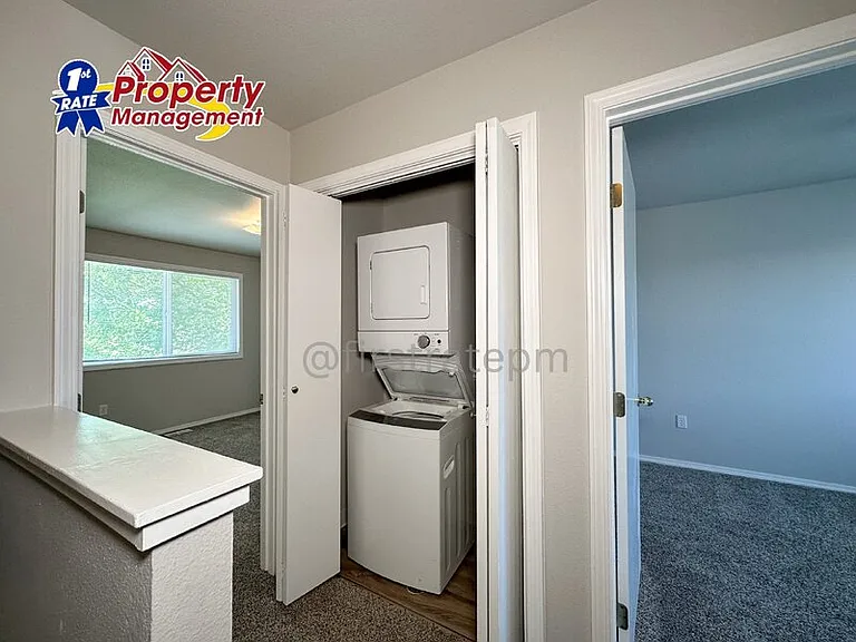 275 E Elbridge St — Photo 14