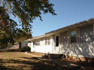 2817 N Willowbrook Rd, Columbia, MO 65202