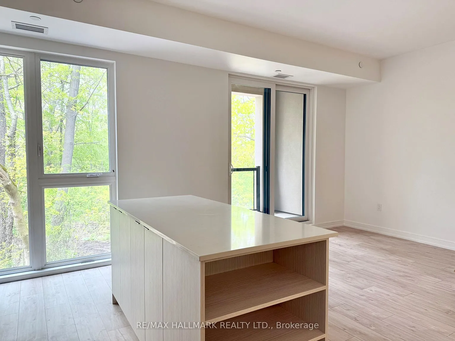 3 bed, $3,100 — Photo 4