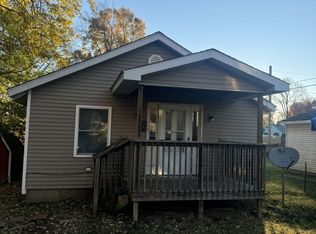 2404 S 13th St, Springfield, IL 62703