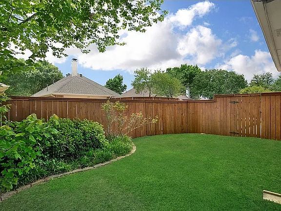 5th image of 4824 Frost Hollow Dr