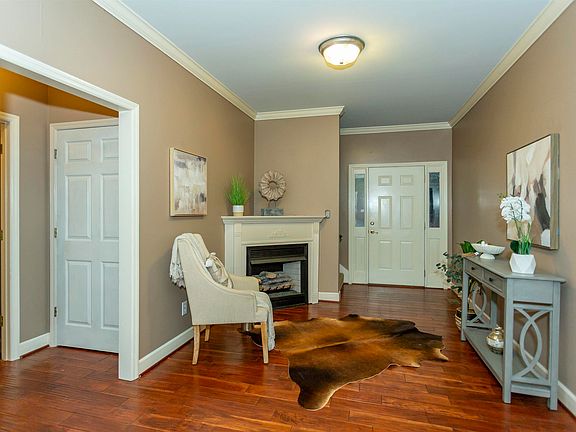 5th image of 4436 Vicksburg Dr