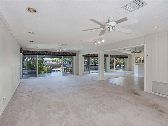 3rd image of 2832 NE 25th Ct