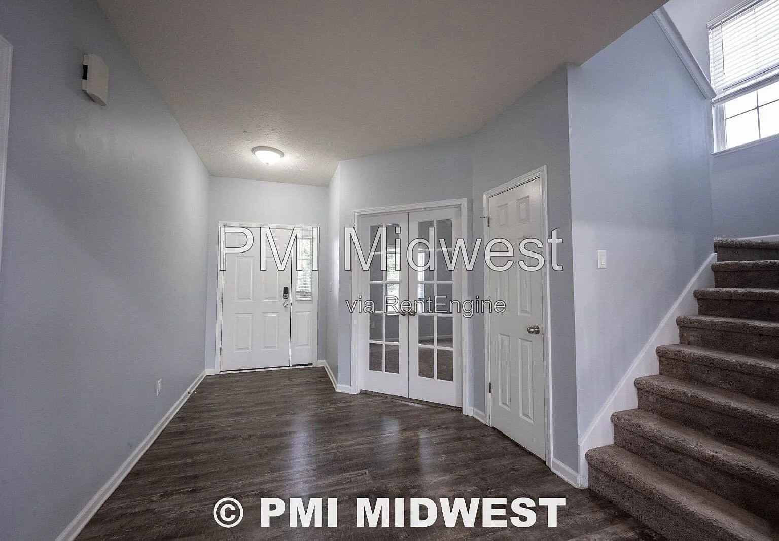 4 bed, 2390 sqft, $2,595 — Photo 3